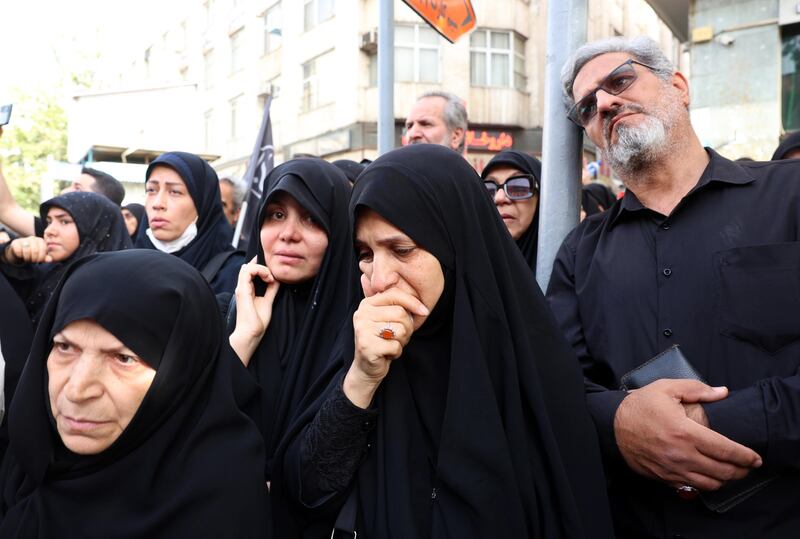 Teheran scende in piazza per i funerali dei "martiri" della guerra dei 12 giorni 7