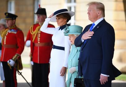 Il Presidente Trump alla cerimonia di benvenuto a Buckingham Palace  3
