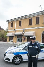 Budrio, il bar assaltato dal ladro 2
