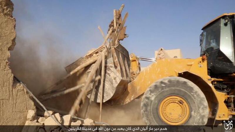 Siria, l'Isis distrugge il monastero di Mar Elian a Qaryatayn 4