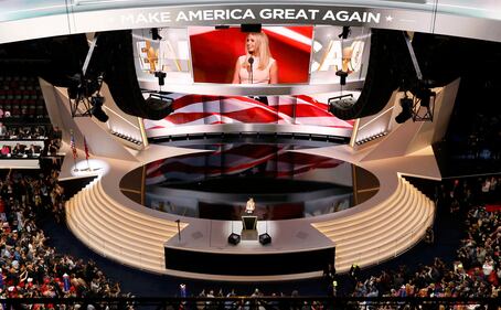 La Famiglia si stringe intorno a Trump 7