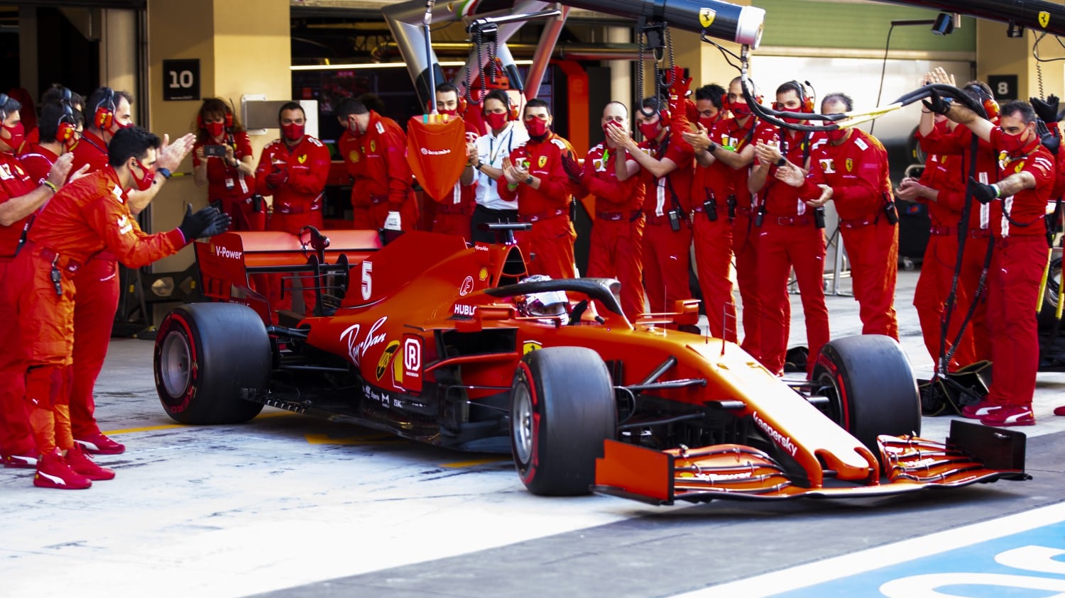 Vettel, il toccante saluto alla Ferrari e ai suoi tifosi