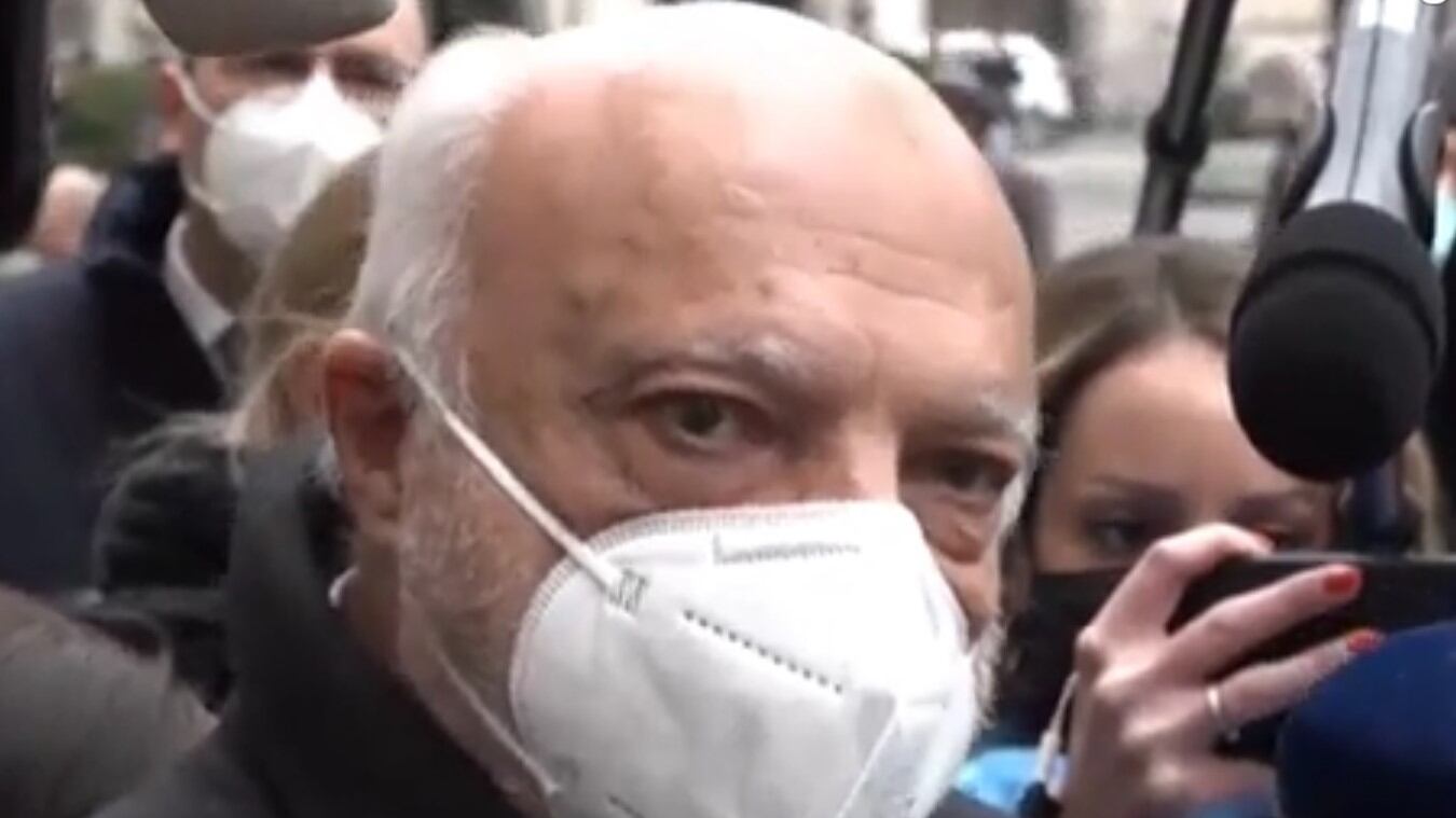 Il gup anti Salvini si fa aprire il locale