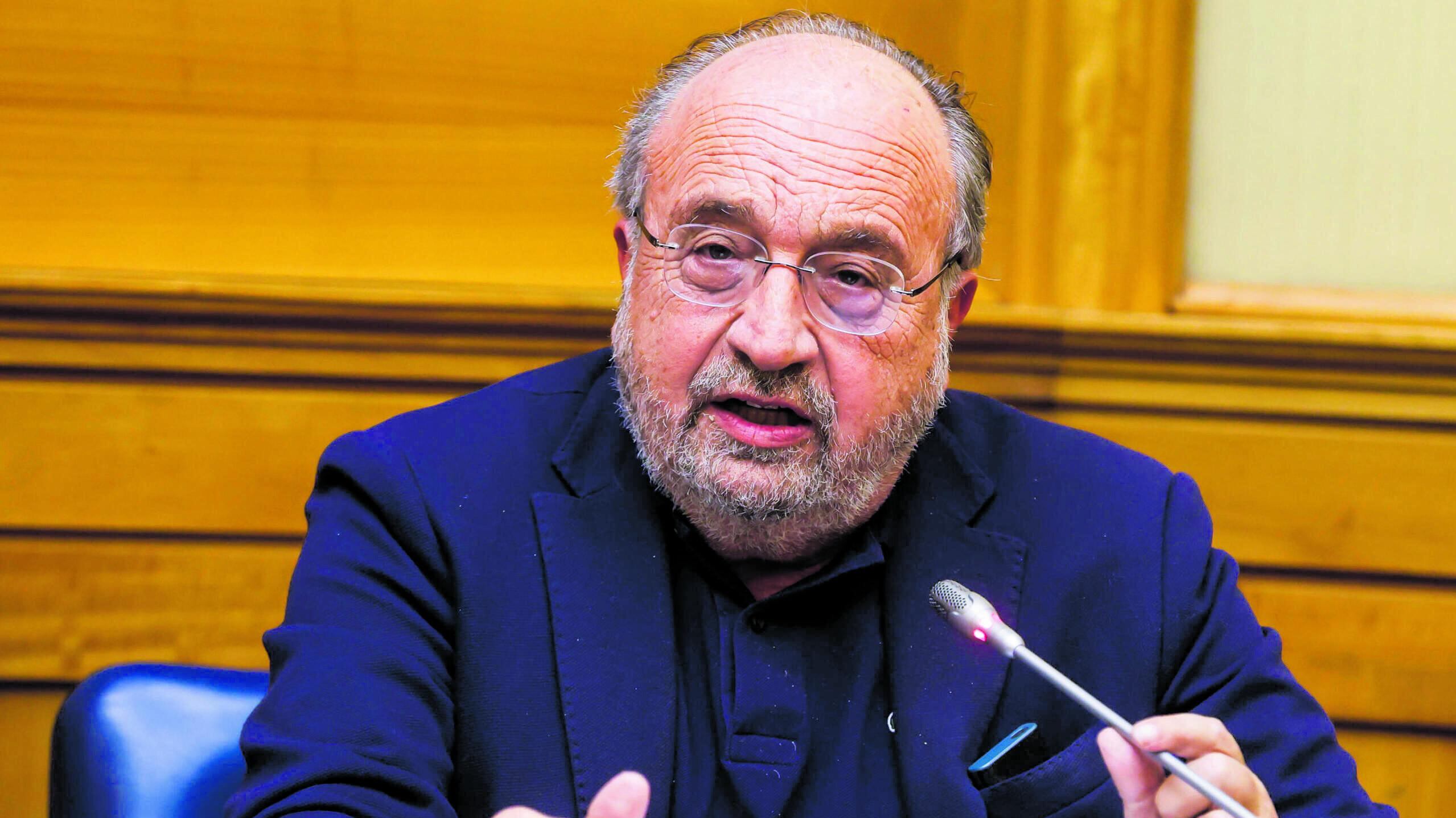 Bufera sull'Ordine. "Quei 20mila euro per supportare il No"