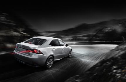 Presentata a Detroit la Lexus IS Hybrid 2