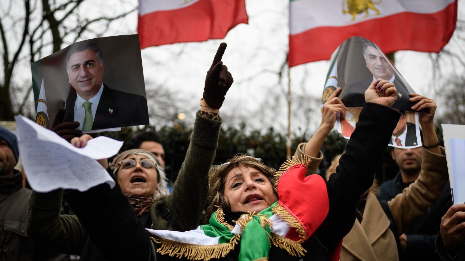 Mille arresti tra i manifestanti che contestano il regime in Iran