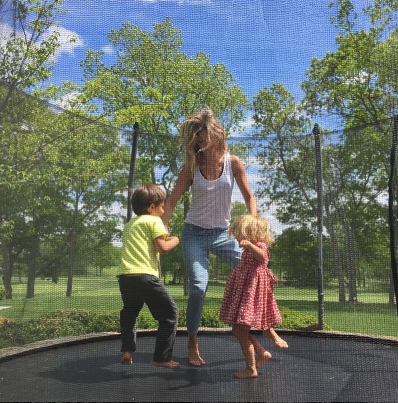 Gisele Bündchen: mamma, donna e modella su Instagram 26
