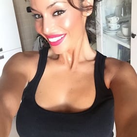 Raffaella Fico, allenamento sensuale sui social 3