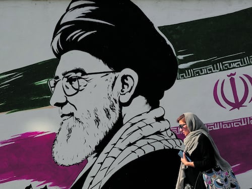 Iran, vertice a Camp David. L’ipotesi del blocco di terra