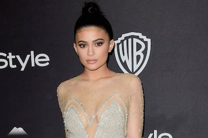Kylie Jenner hot in reggiseno 19