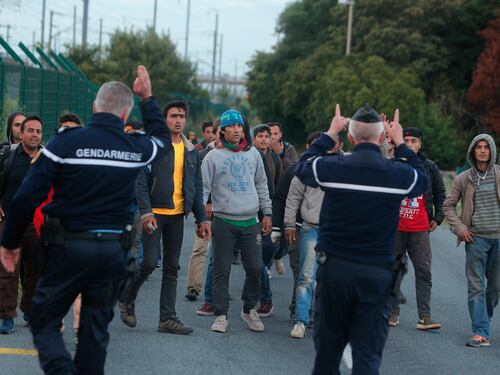 I francesi non possono dirci come accogliere gli immigrati