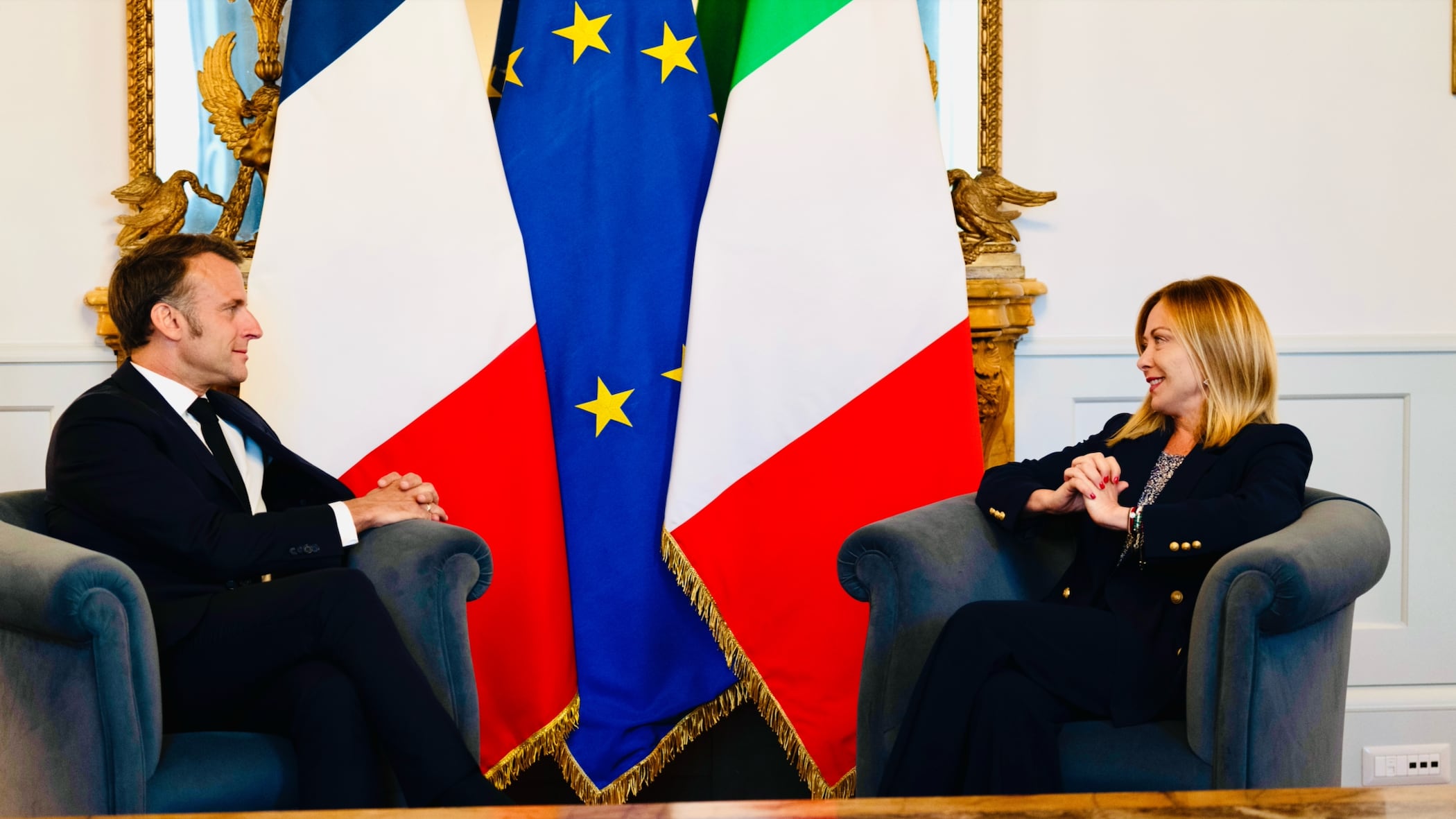 Meglio tardi che mai. Obbligati dagli eventi