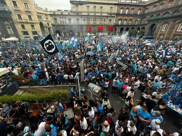 Tripudio azzurro a Napoli: le immagini più belle della festa scudetto 8