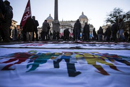 Roma: manifestazione di Cgil e Uil 2