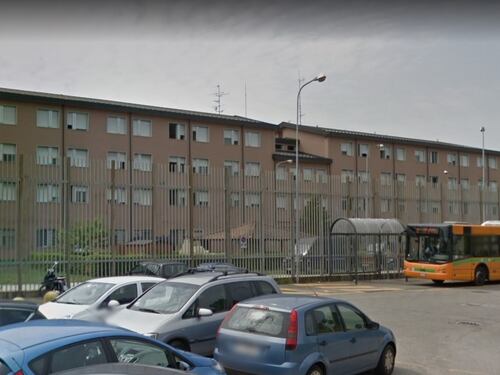 "Adesso mi do fuoco". La scusa del magrebino per aggredire gli agenti