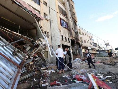Israele, presa roccaforte Jihad Islamico. Hamas pubblica il video di un ostaggio morto | La diretta