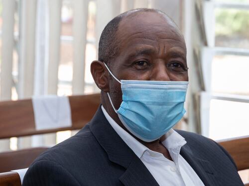 Salvò centinaia di persone dal genocidio. Via dal carcere l'eroe di "Hotel Rwanda"