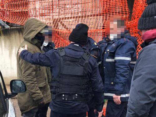 Ex Penicillina, nuovo sgombero nella fabbrica abbandonata