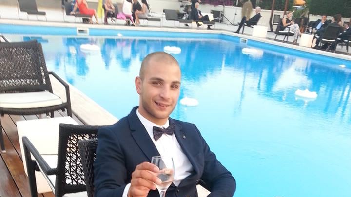 Lutto ad Amici, muore il fratello di un ex concorrente
