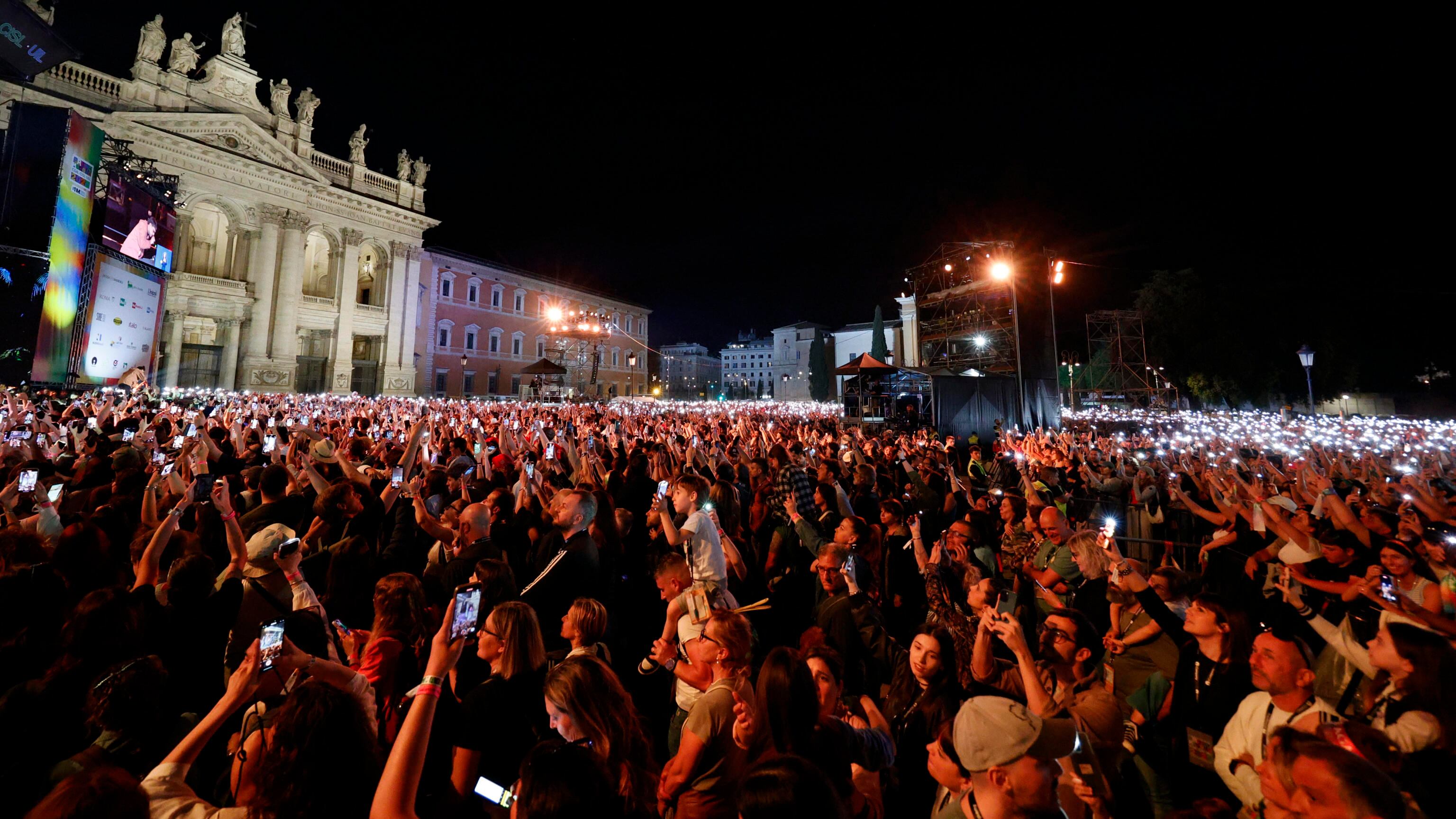 Violenza sessuale al Concertone: rimpatriati i tre molestatori stranieri