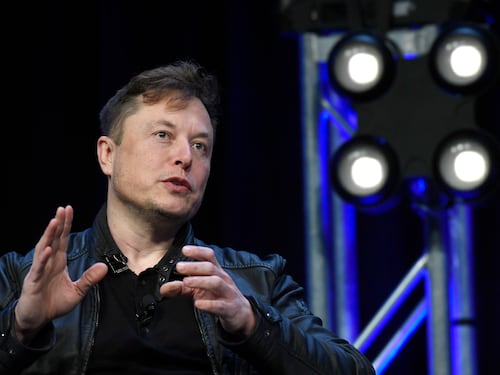 Musk: "Ho l'Asperger. Porto gente su Marte, non sono normale..."