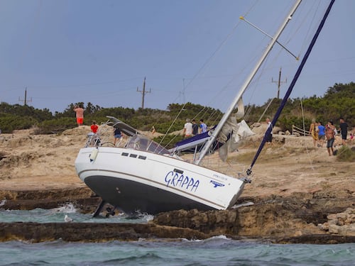 Baleari devastate dal maltempo. A Formentera barche e yacht distrutti. Nove italiani feriti