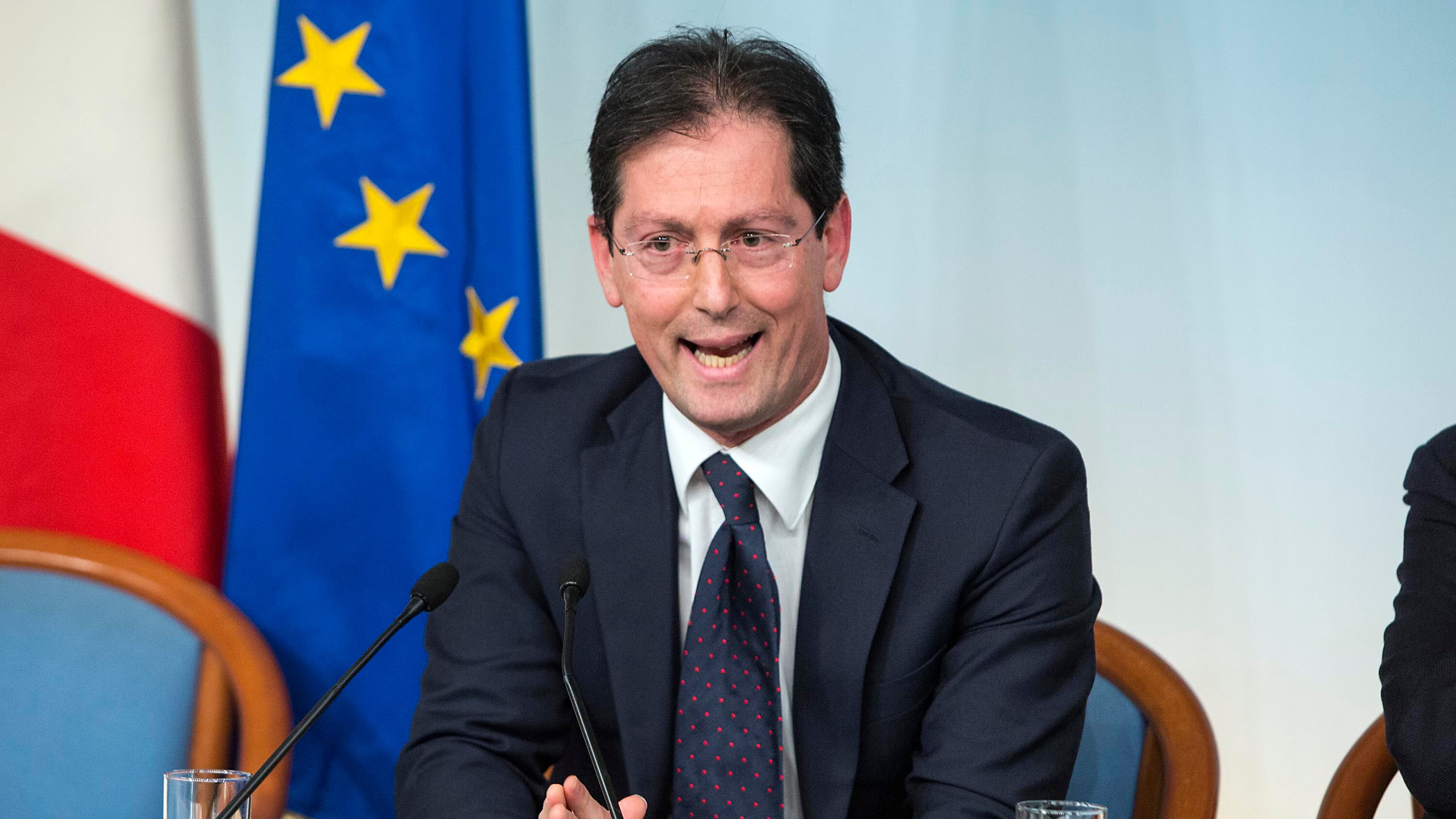 Cade la prima testa tra i tecnici: si dimette la "manina" del Mef