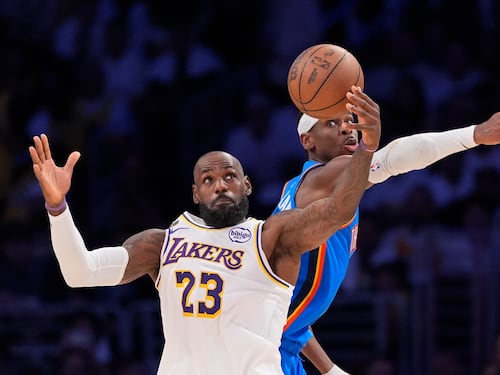 LeBron, il vecchio leone cerca casa