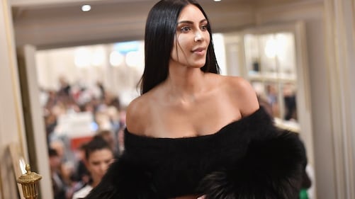 Kim Kardashian, nudo completo allo specchio 7