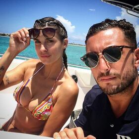 Elisabetta Canalis sexy alle Bahamas 2
