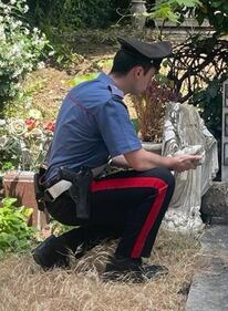 Tombe danneggiate al Verano (Roma), tunisino arrestato per la seconda volta: le immagini 1