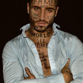 Vin Los: modello tatuato da testa a piedi 2