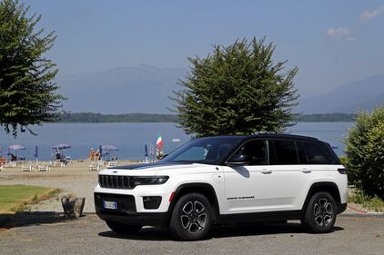 Jeep Grand Cherokee 4xe: guarda tutte le foto 6