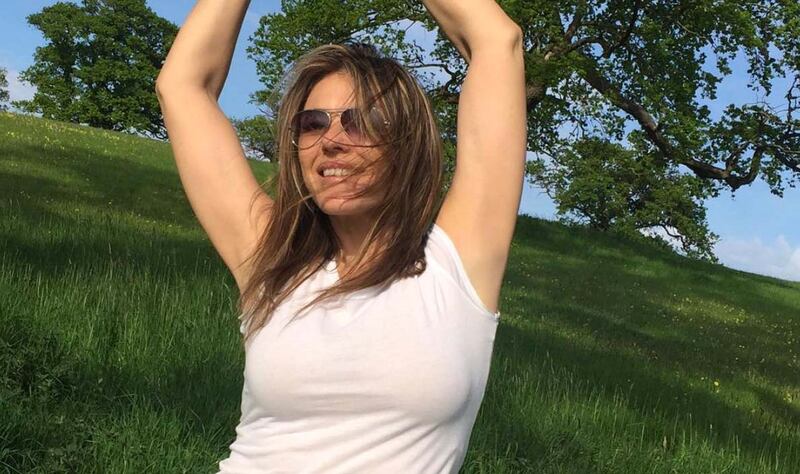Liz Hurley sexy su Instagram 1