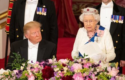Il Presidente Trump e la Regina Elisabetta durante la cena a Buckingham Palace  4
