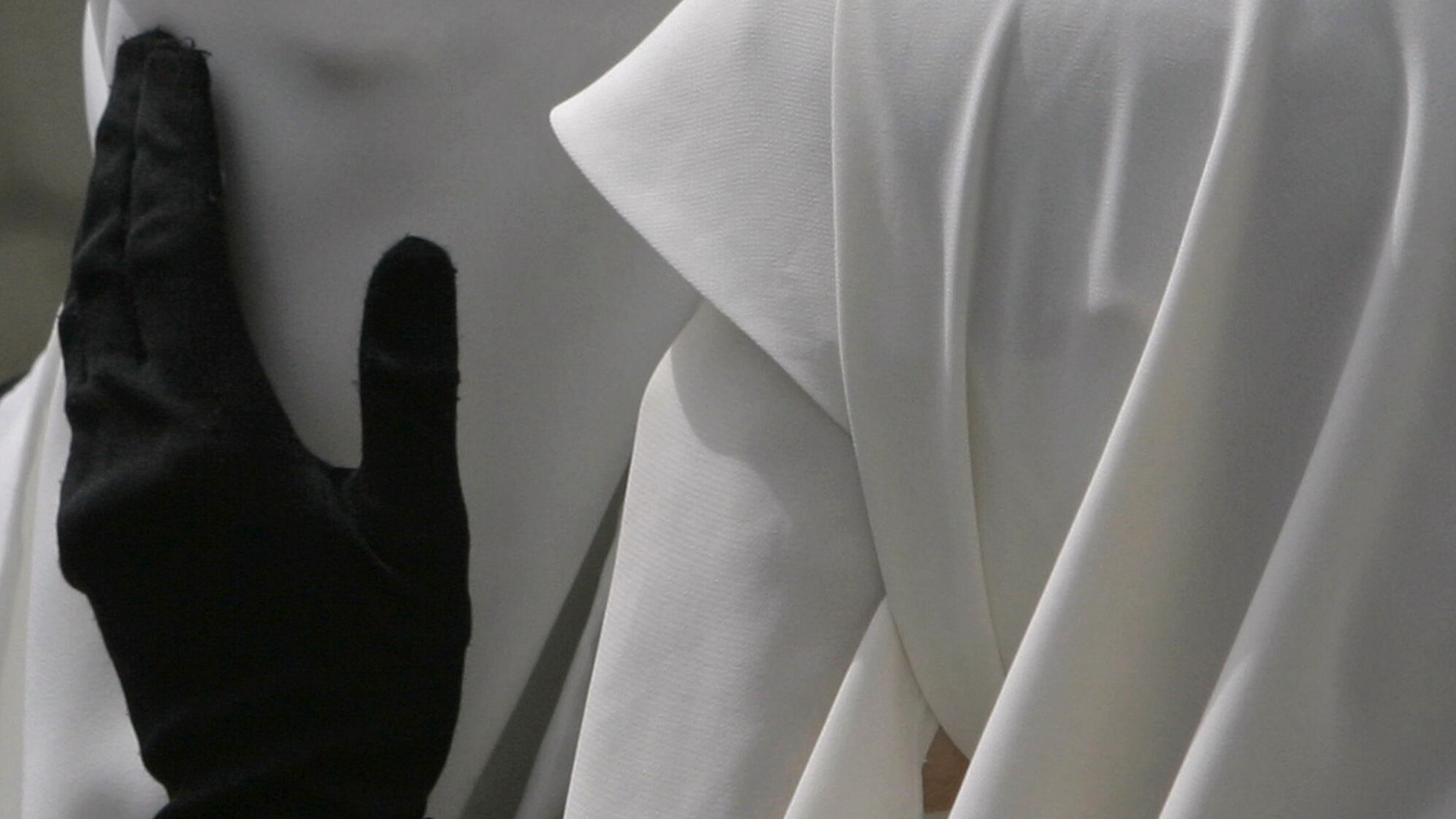 Moglie e figlia non rispettano l'islam: un ex pugile tunisino le manda ko