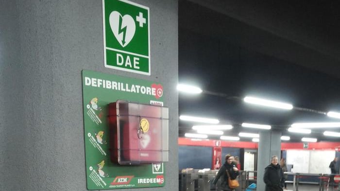 Defibrillatori, 6mila in città. Areu: "Fate corsi per usarli"