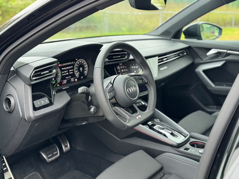Audi A3 Allstreet: guarda la gallery della nuova compatta ibrida tedesca 12