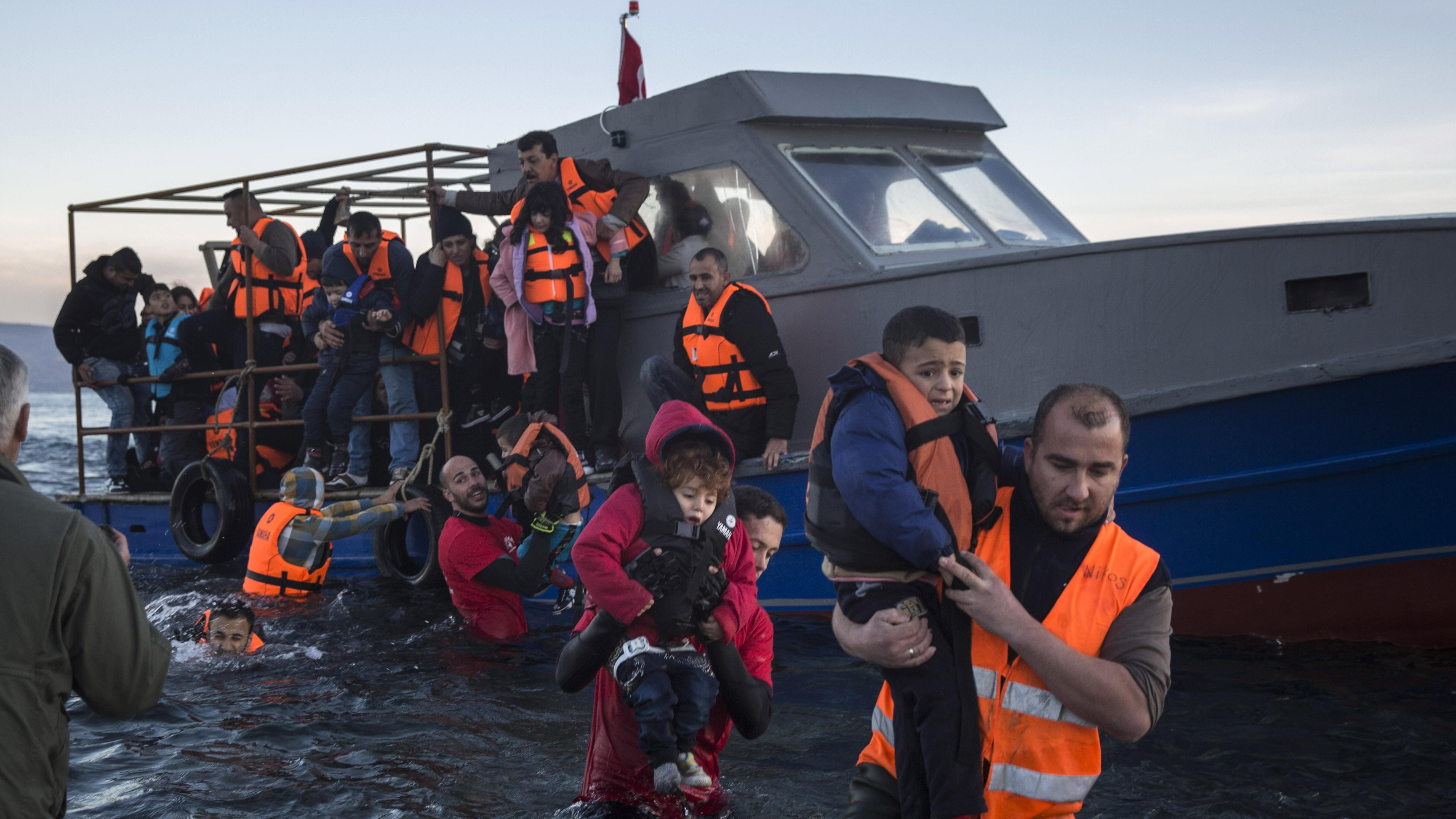 La mossa dell'Ue contro la Grecia per tagliarla fuori da Schengen