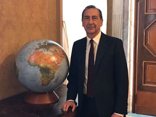 Milano, ora Beppe Sala telefona a chi si lamenta della città