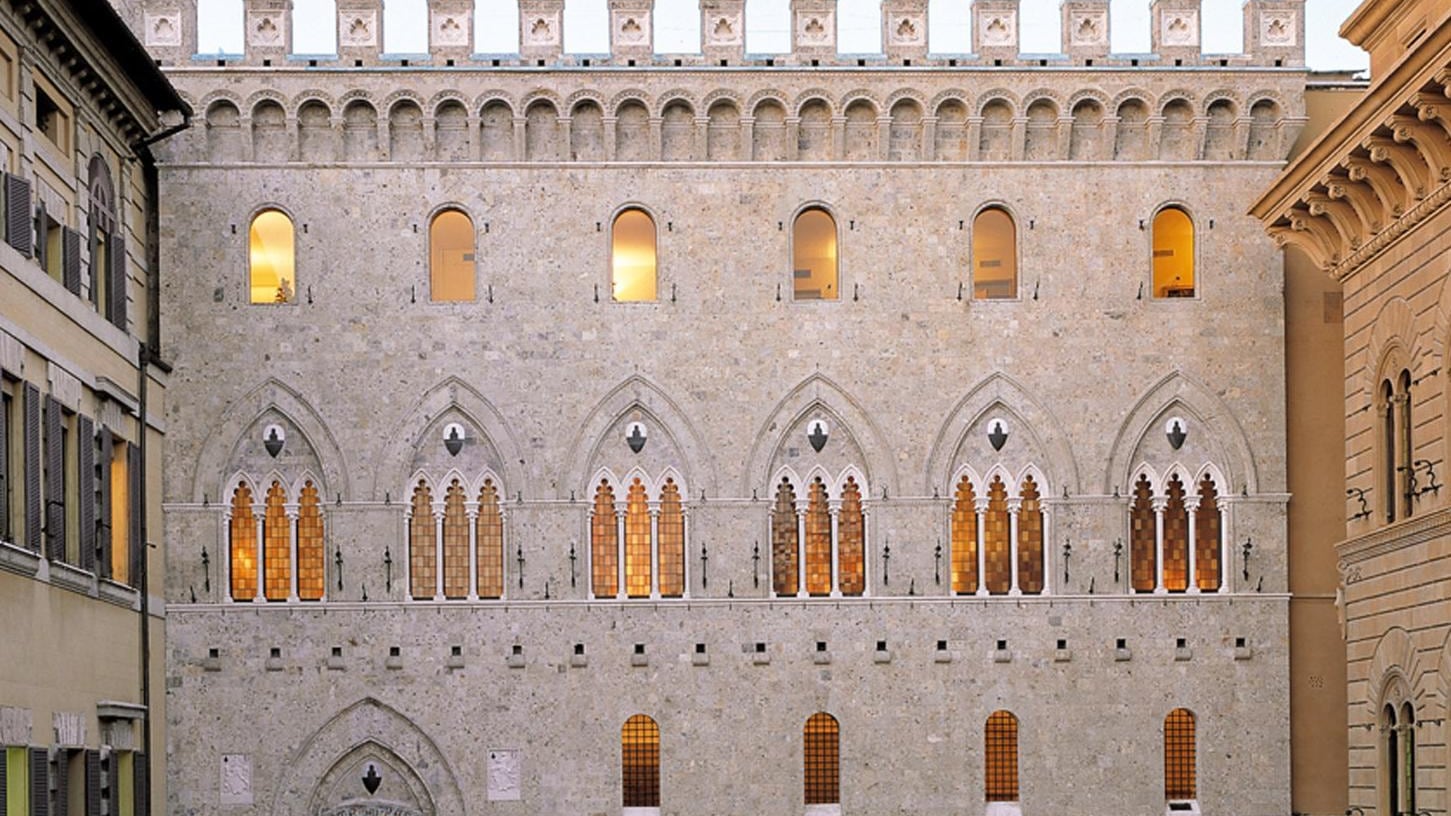 Siena orfana della politica si divide sul futuro di Mps
