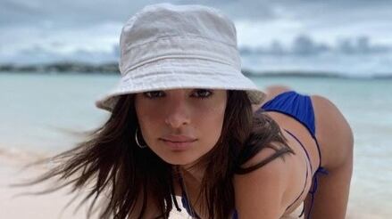 Emily Ratajkowski super sexy alle Bahamas