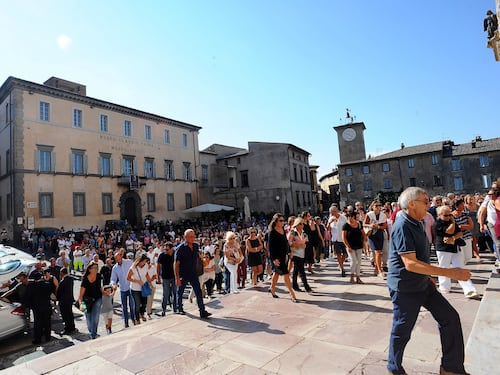 Funerali spostati a Rieti. Scoppia l'ira ad Amatrice