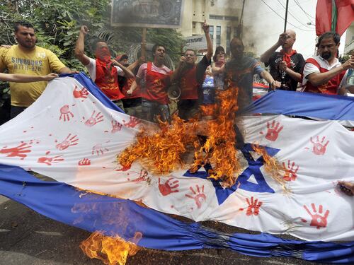 "L'antisemitismo è tra noi e nessuno riesce a ucciderlo"