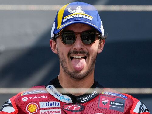 "Stanotte dormo con il casco d'oro", Bagnaia è pazzo di gioia