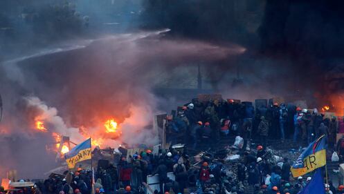 Almeno 25 morti negli scontri in Ucraina 4