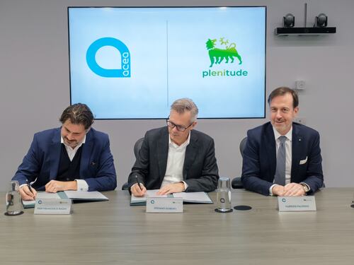Plenitude firma con ACEA l’accordo per l’acquisizione di ACEA Energia