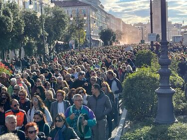 15mila manifestanti a Trieste contro il Green pass: con loro i portuali 5