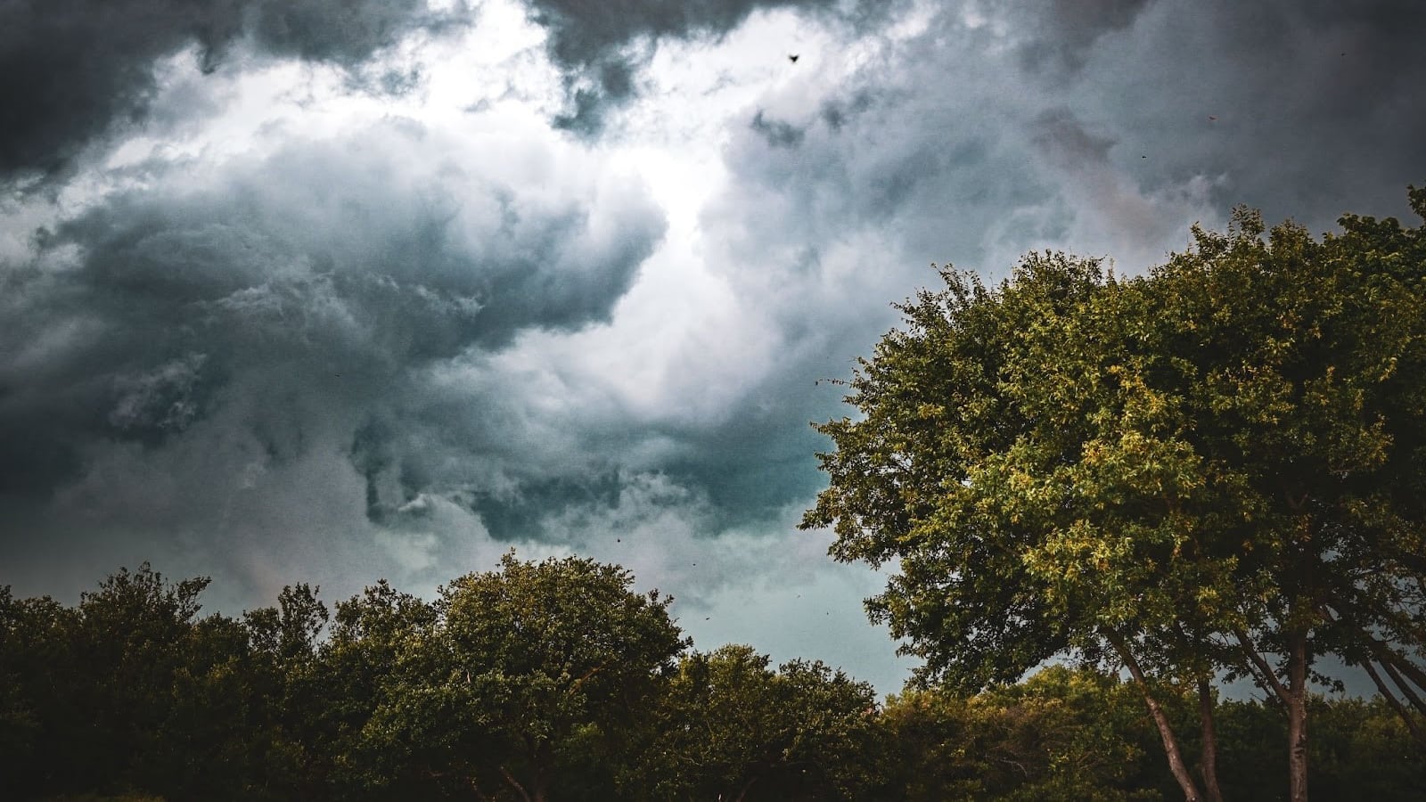Primavera (ancora) instabile: dove colpiranno temporali e grandinate