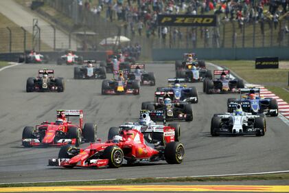 Gp Cina, doppietta Mercedes. Ferrari terza e quarta 8